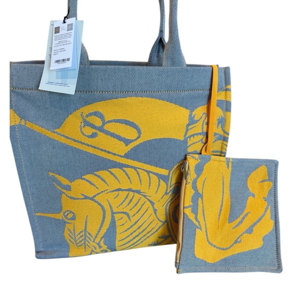 Burberry Unisex Cotton LL EKD Tote in Sunflower, large, with graphic, 8090858 - Picture 13 of 13